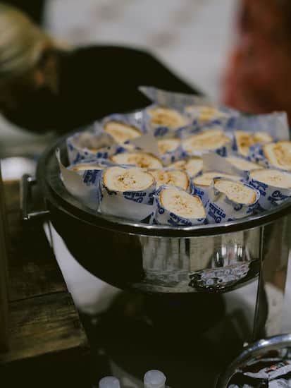 cheesesteaks and soft pretzels as late night snacks at a Philadelphia wedding at the Please Touch Museum