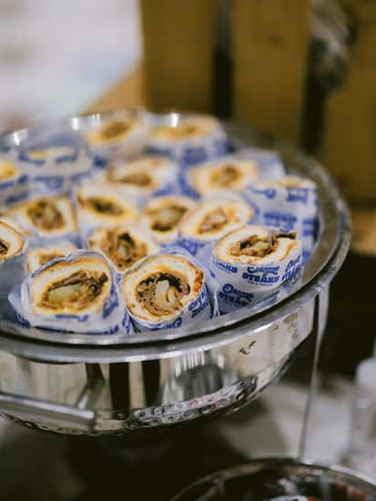 cheesesteaks and soft pretzels as late night snacks at a Philadelphia wedding at the Please Touch Museum