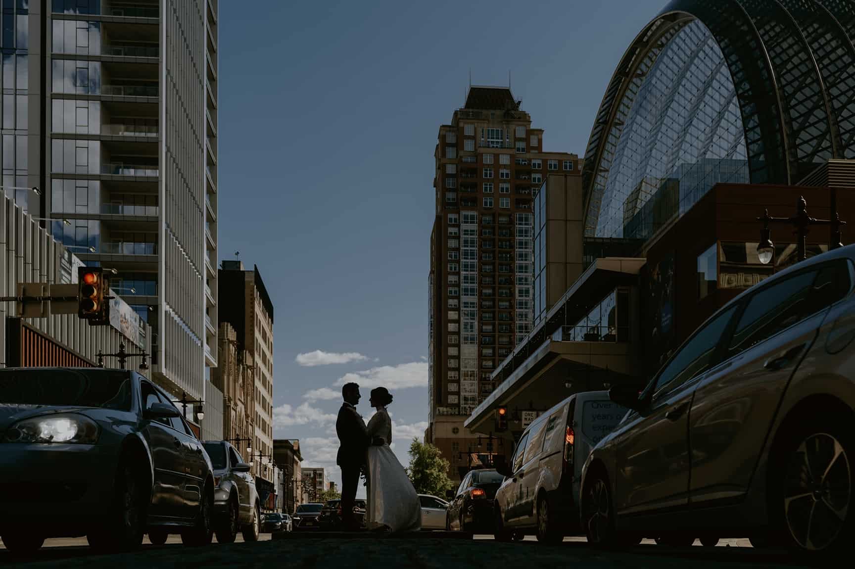 Couple poses for downtown Philadelphia wedding photos